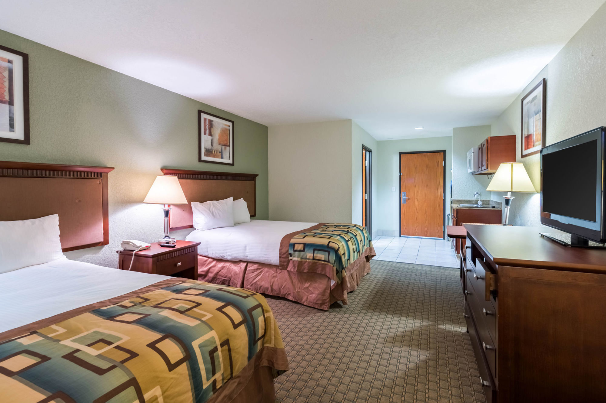 Suburban Extended Hotel