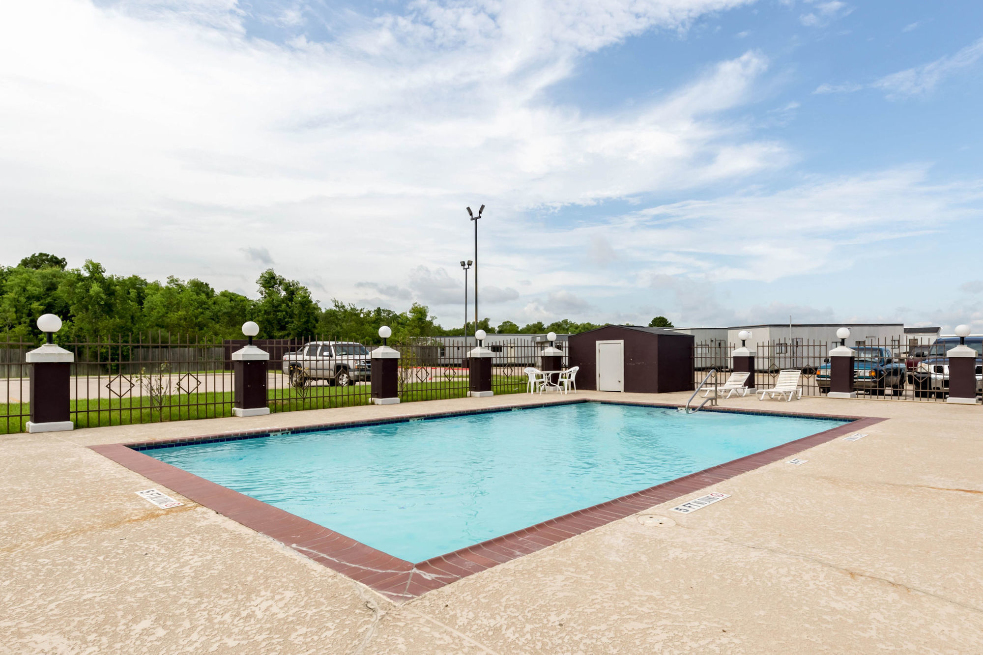 Suburban Extended 2* Beaumont