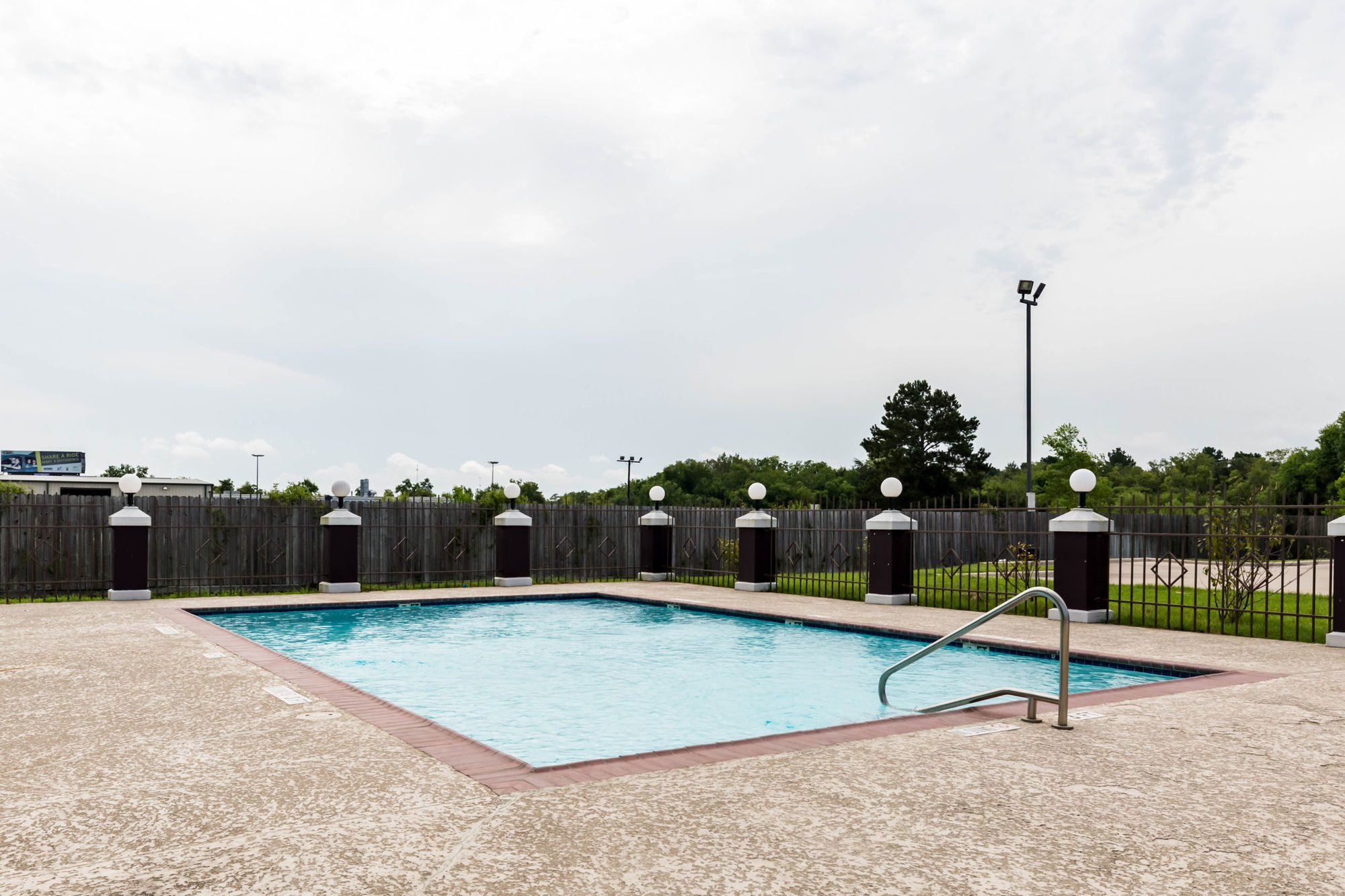 Suburban Extended Hotel 2*